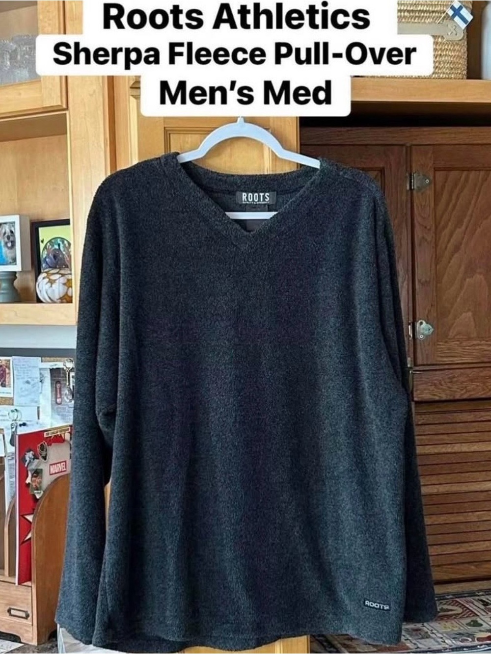 Roots Men's V-Neck Sherpa Fleece Sweater - Charcoal